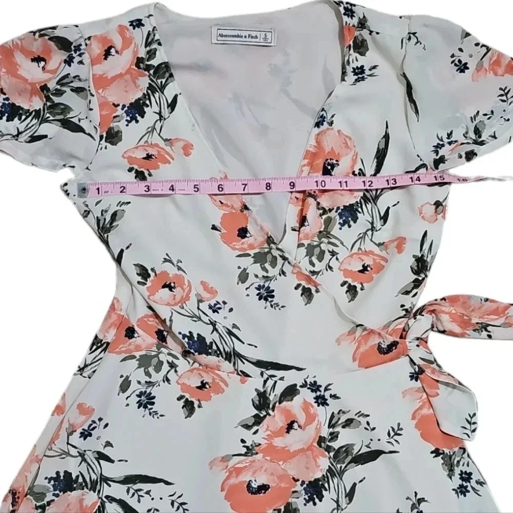 Abercrombie & Fitch S Wrap Mini Dress Coral Floral Flutter Sleeve Statement Y2K - Picture 7 of 8